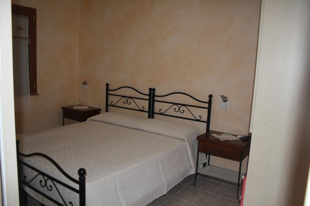 빌라푸주 La Pavoncella B&B 외부 사진